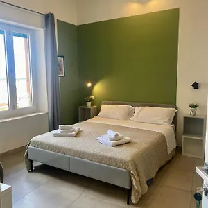  Bed & Breakfast Istai Center